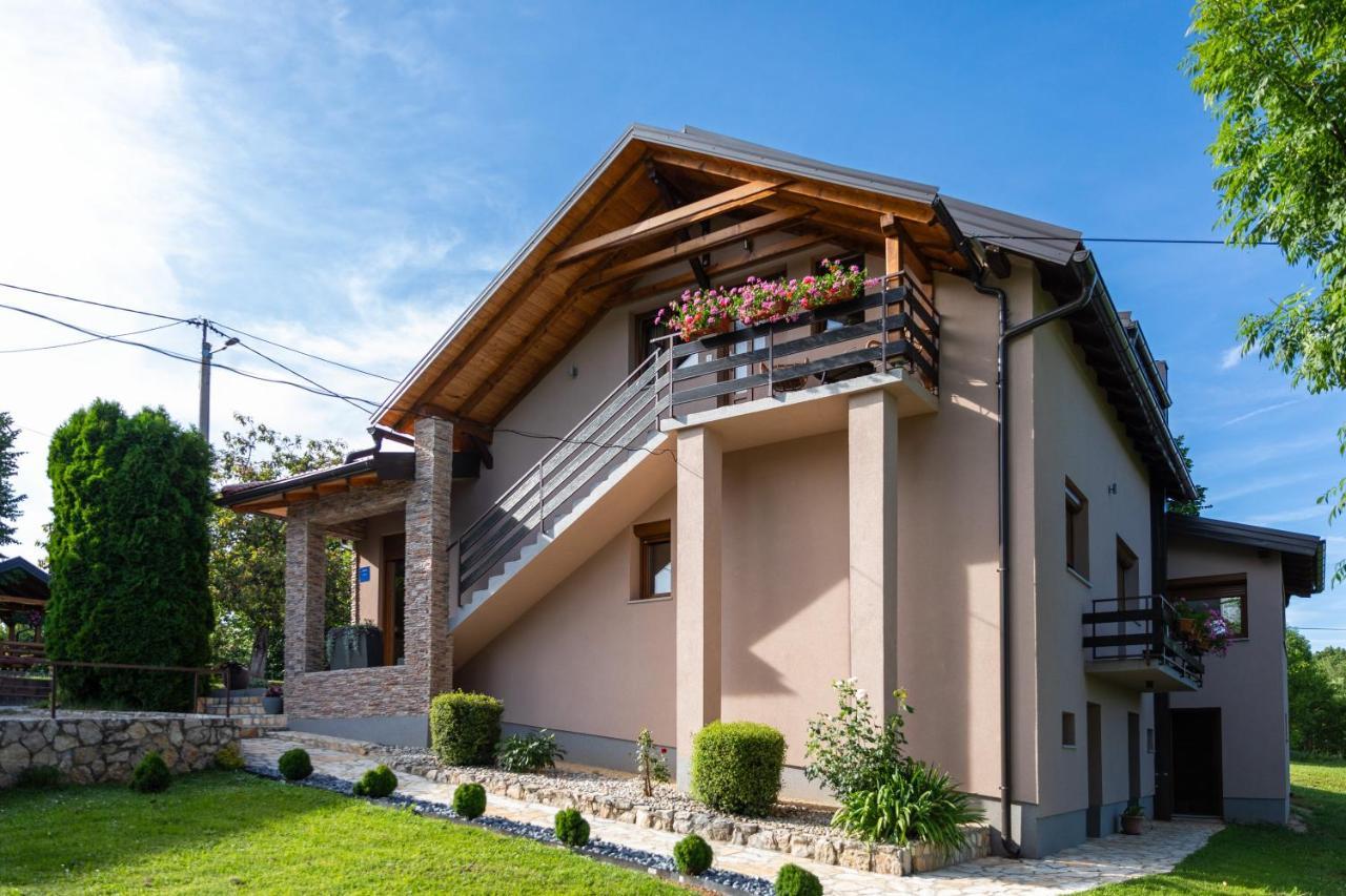 Apartment Sara Rakovica Εξωτερικό φωτογραφία