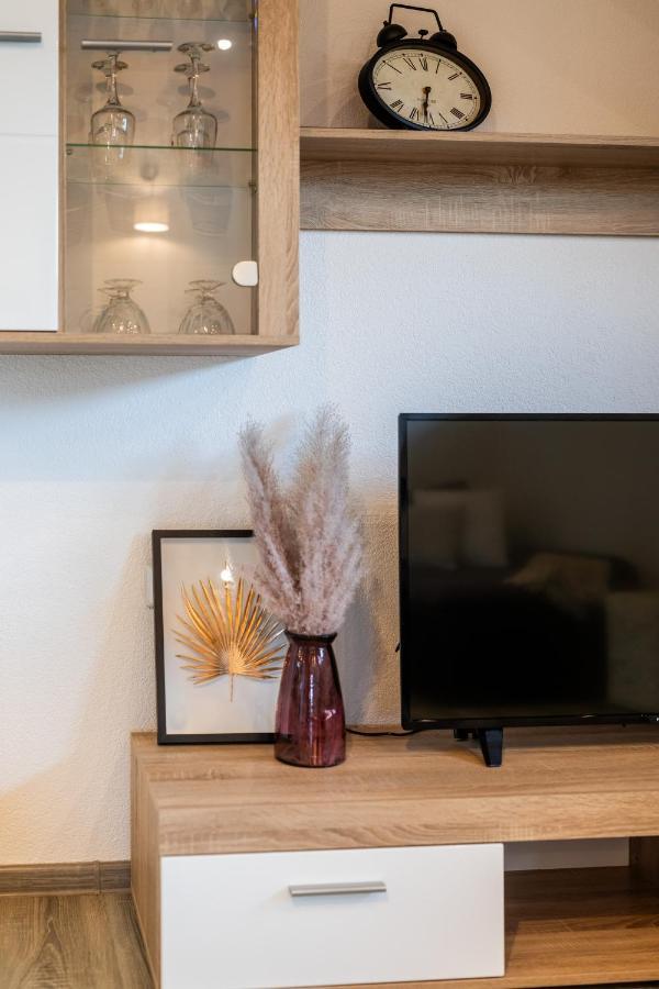Apartment Sara Rakovica Εξωτερικό φωτογραφία