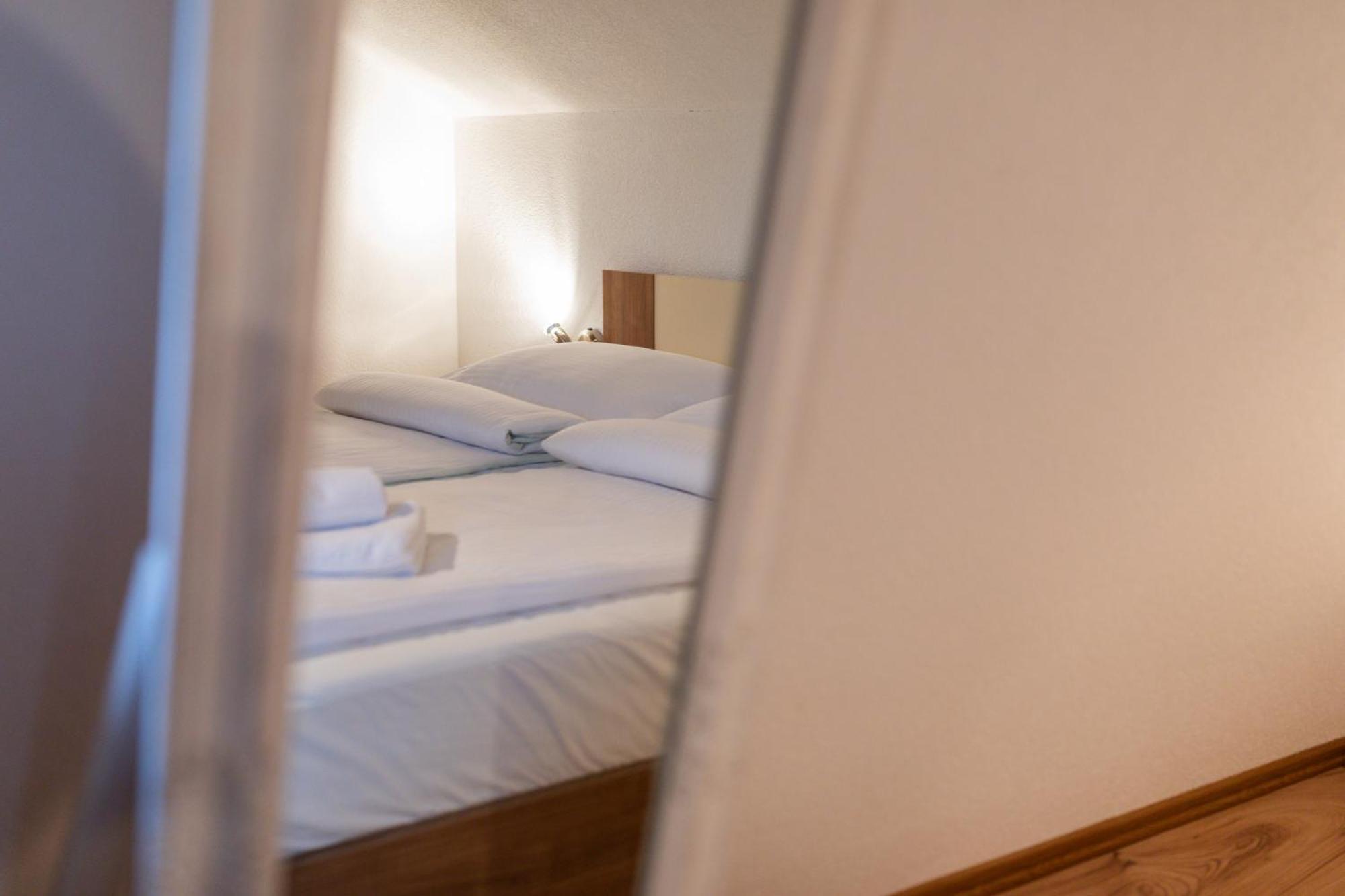 Apartment Sara Rakovica Εξωτερικό φωτογραφία