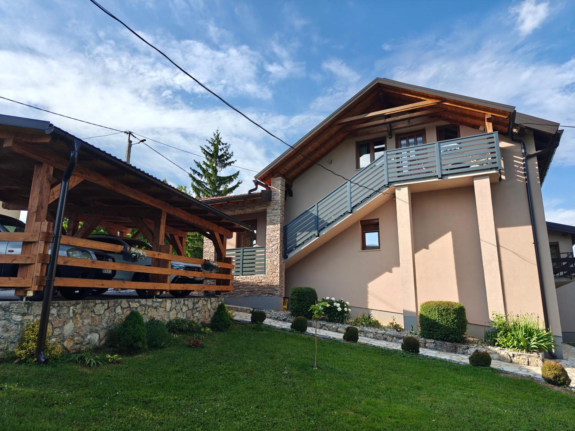 Apartment Sara Rakovica Εξωτερικό φωτογραφία